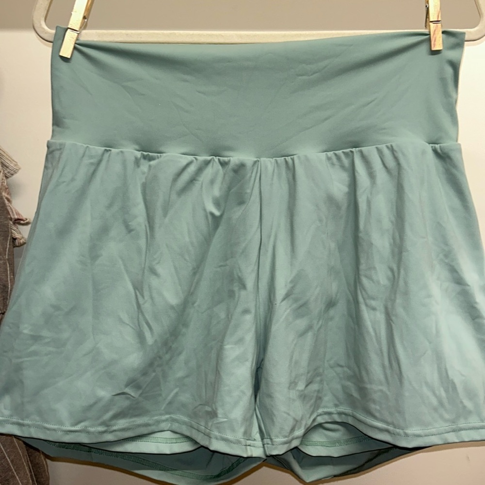 Flowy shorts!